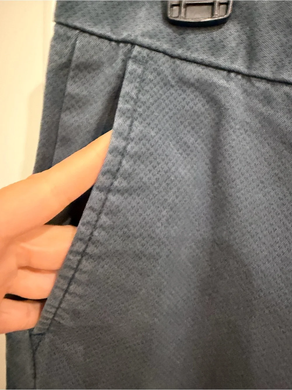 Banana Republic Men’s Slate Blue Textured Chino Pants 34x30